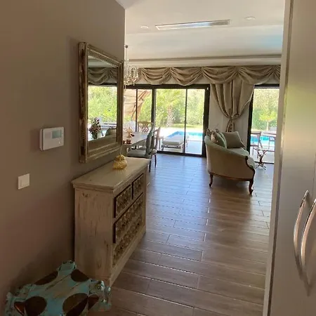 فيلة Esmeralda Villa